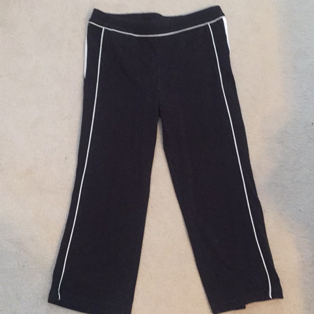 Danskin Capri workout pants